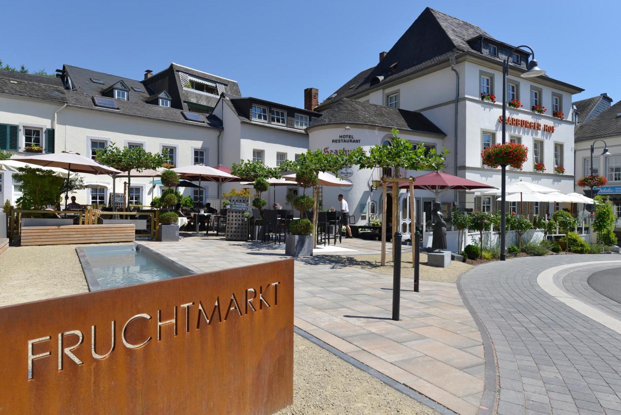 Hotel Saarburger Hof エクステリア 写真